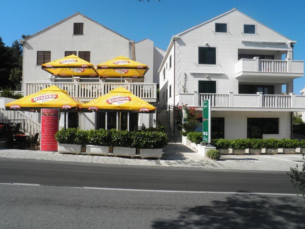 Logos Apartment *