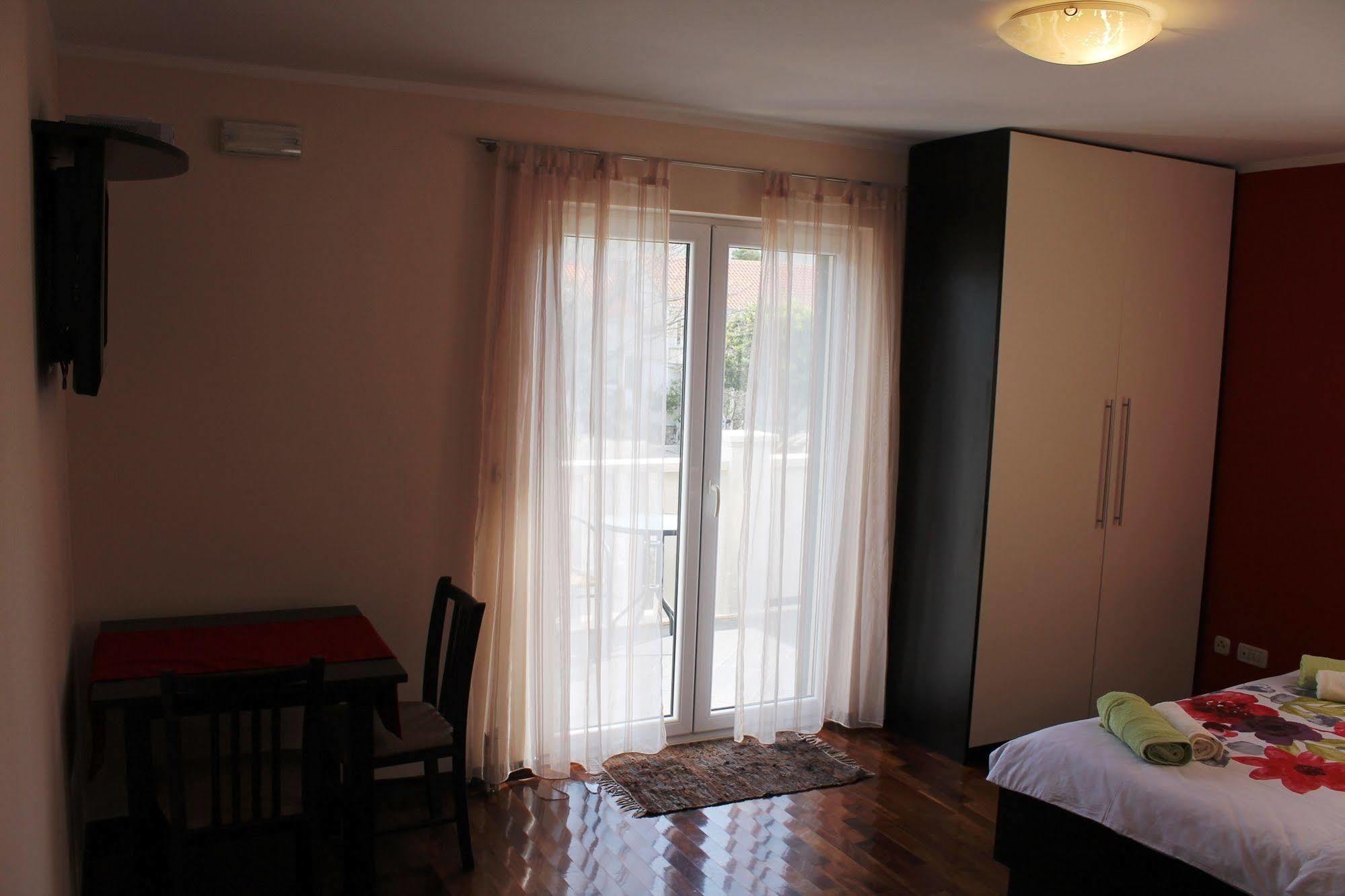 Appartement Logos